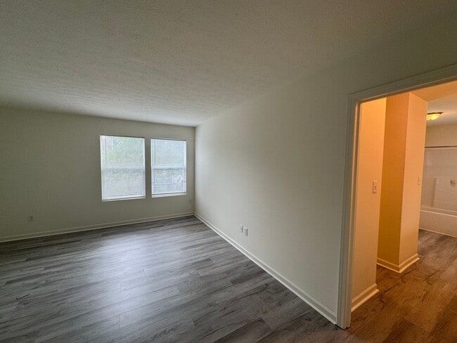 Building Photo - 1176 N Aberdeen Dr