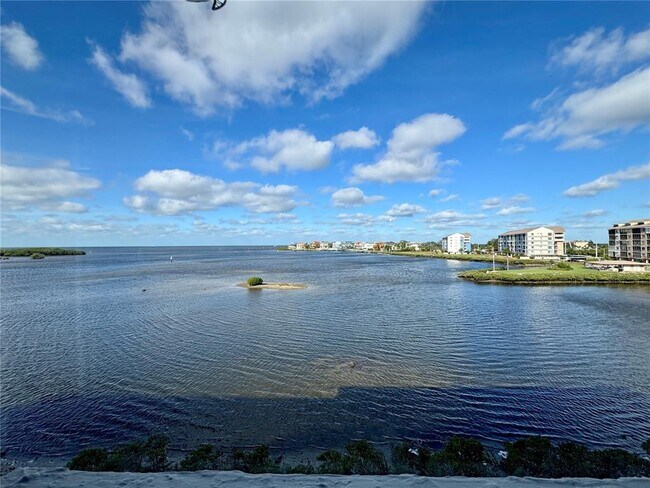 Building Photo - 8211 Brent St