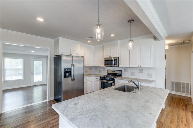 Building Photo - 852 Northwood Rd