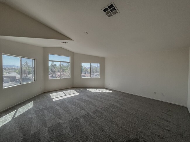 Building Photo - Charming Two-Story Home with Spacious Layout!