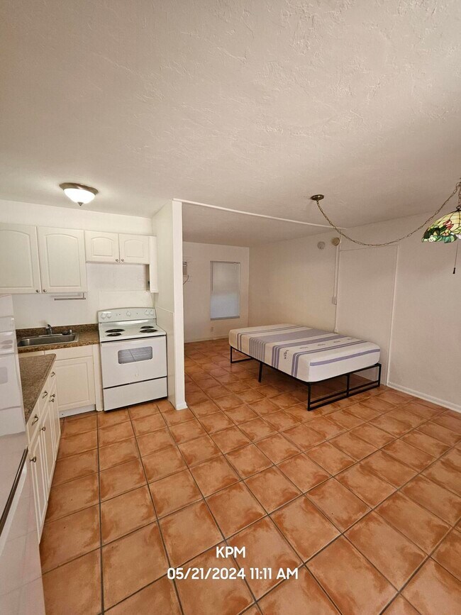 Building Photo - 115 Bravado Ln