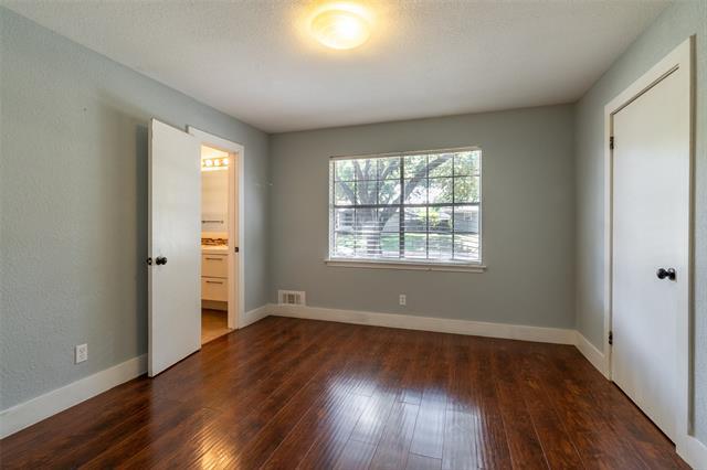 Building Photo - 5715 Hillcroft St