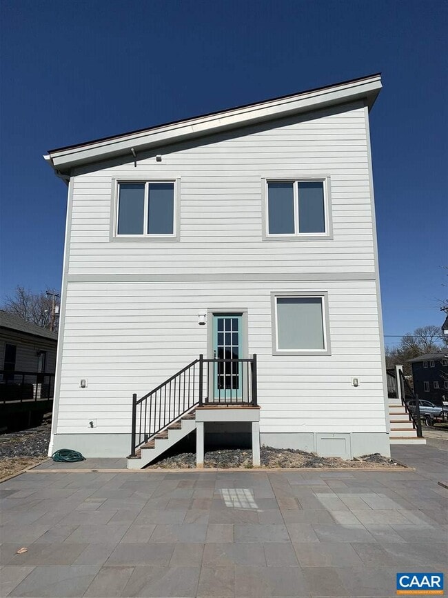 Building Photo - 808 Elliott Ave