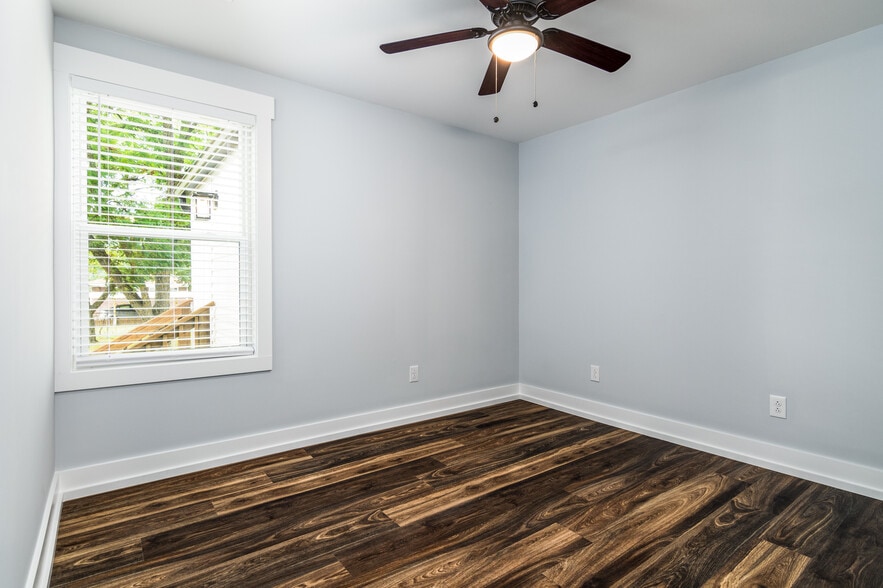 Spare Bedroom 2 - 503 Hampton St