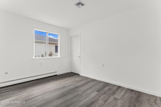 Building Photo - 12 Montego St