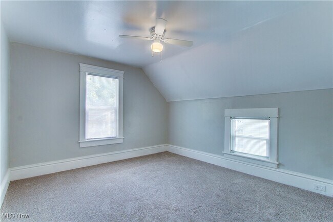 Building Photo - 1213 McKinley Ave