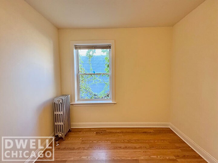 Building Photo - 2606 N Kimball Ave