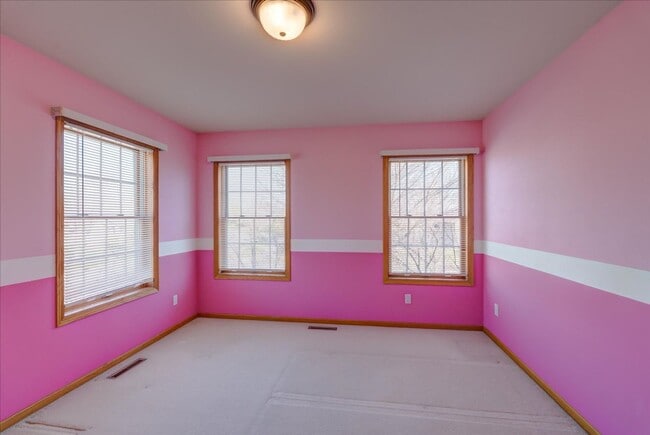 Building Photo - 7033 Rockstream Dr