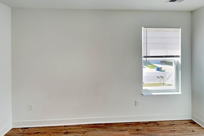 Building Photo - 11458 Basalt Dr