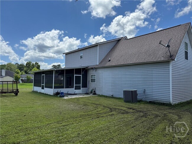 Building Photo - 57 Soling Ave