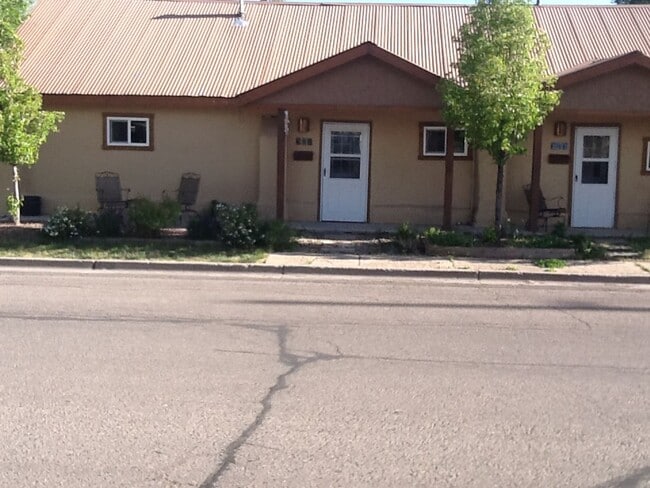 Building Photo - Cozy 1-Bedroom Unit Near Downtown Durango