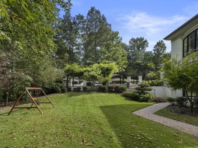 Building Photo - 997 Davis Dr NW