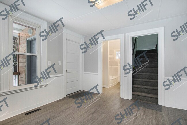 Building Photo - 214 Lexington #3: BEAUTIFUL updated three ...