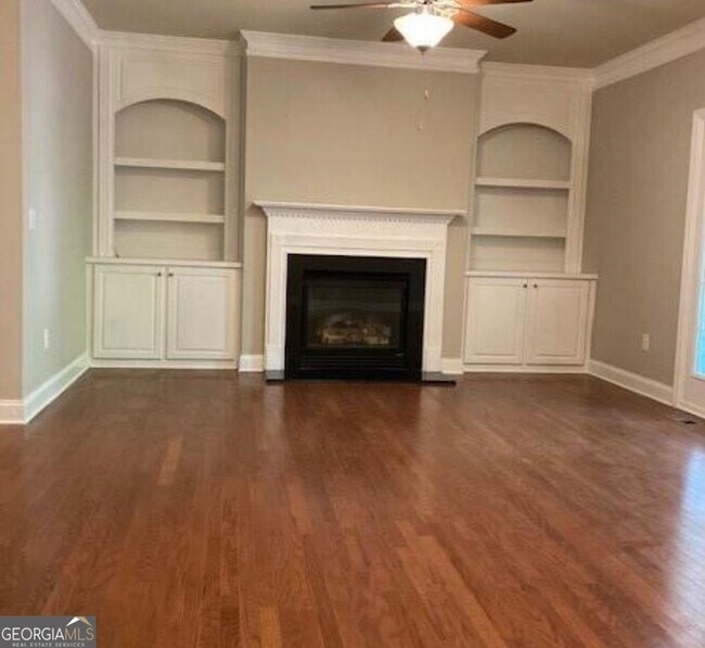 Building Photo - 12820 Doe Dr
