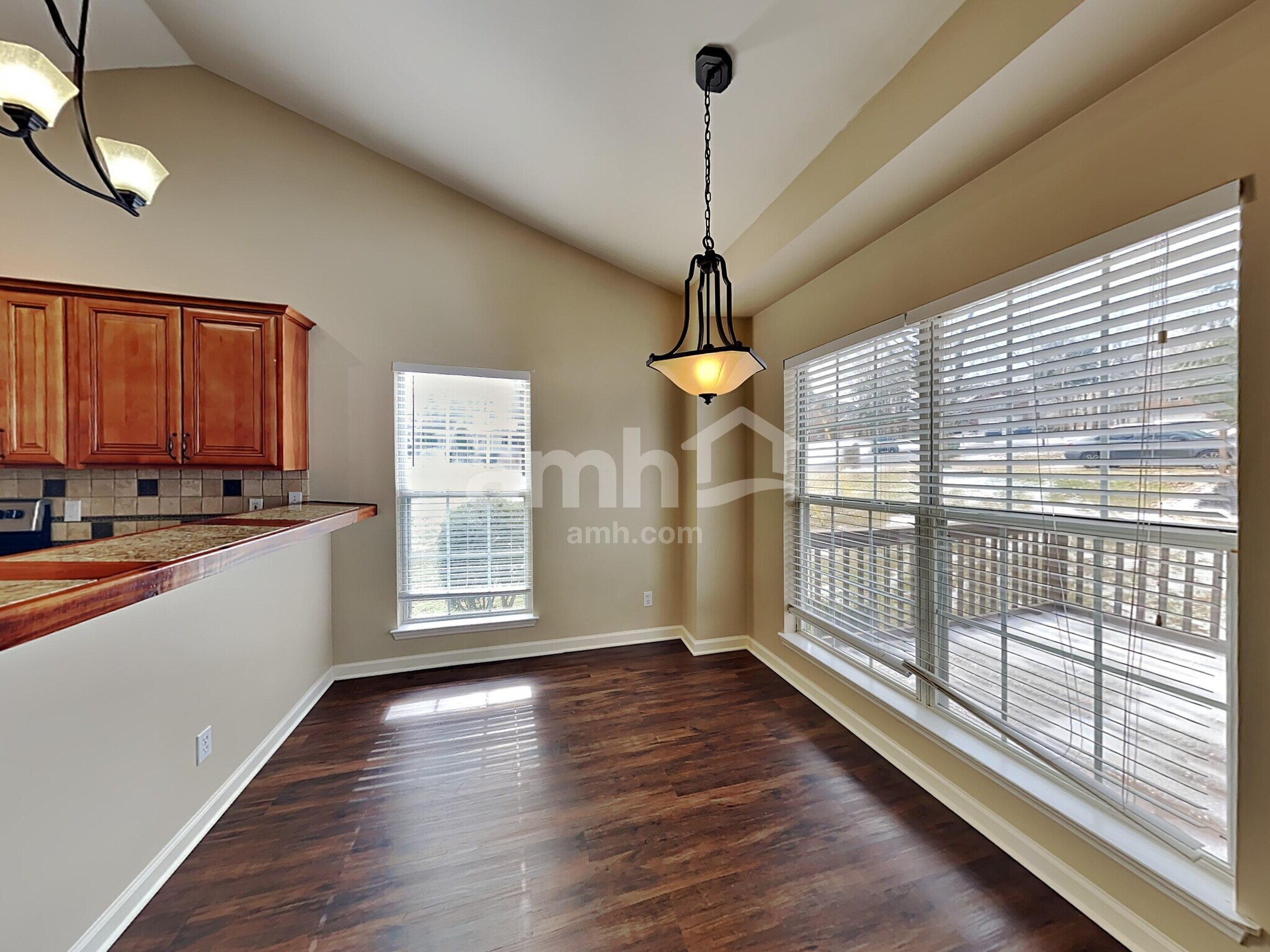 Building Photo - 1200 Nighthawk Ct