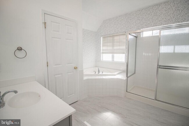 Building Photo - 45567 Bethson St