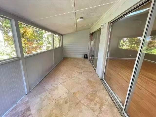 Building Photo - 3502 Tradewinds Dr