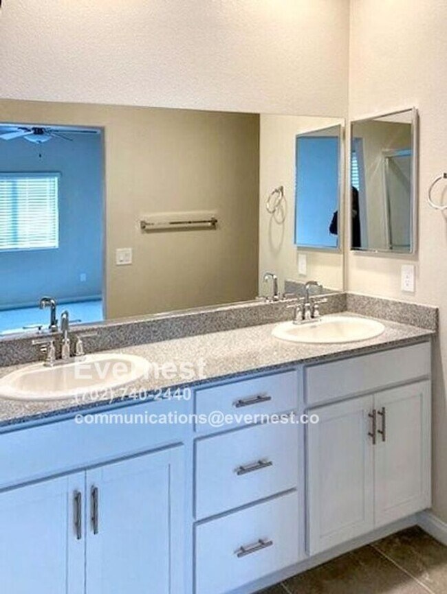 Building Photo - 1-Story Smart Home with Chef-Style Kitchen...