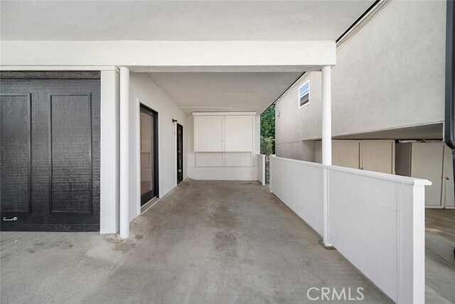 Building Photo - 435 Dahlia Ave