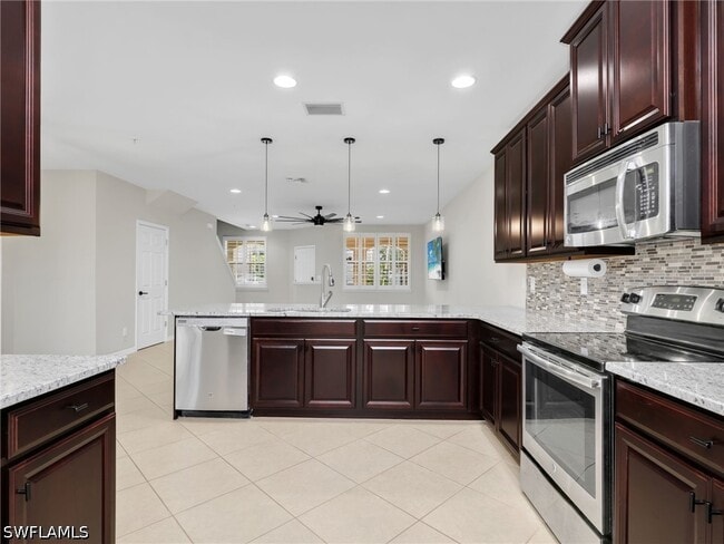 Building Photo - 8540 Violeta St