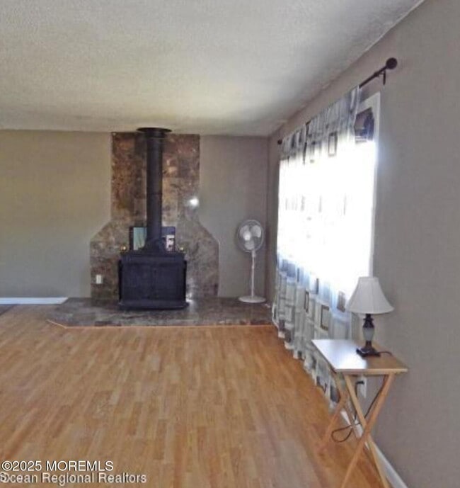 Building Photo - 14D Primrose Ln