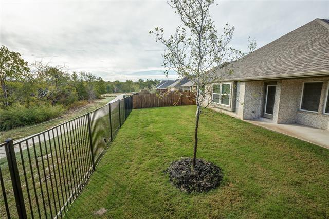 Building Photo - 710 Creekview Ln