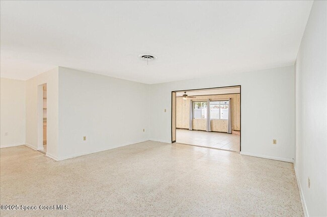 Building Photo - 309 Gemini Dr