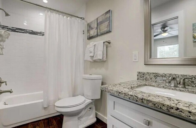 Building Photo - 1660 Richmond Ave.