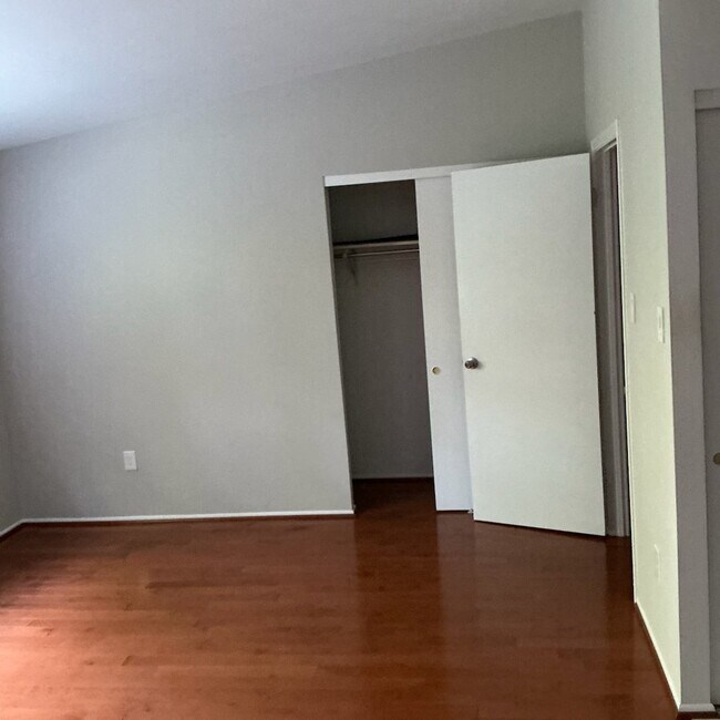 Building Photo - 8946 Skyrock Ct