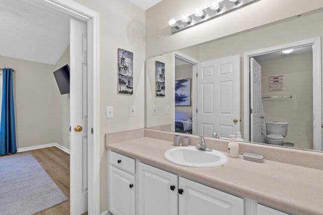 Building Photo - Furnished rental in Chapin