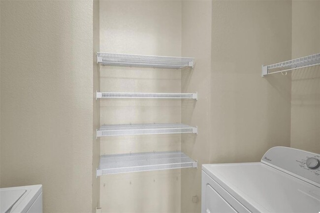 Building Photo - 1900 Scofield Ridge Pkwy