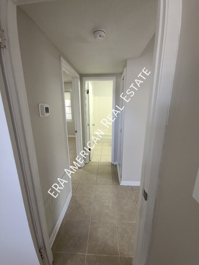 Building Photo - 74 2nd Ave