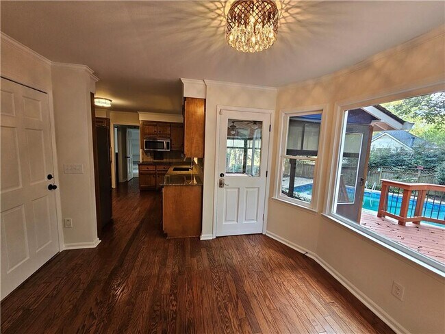Building Photo - 3228 Turtle Lake Dr SE
