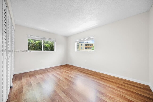 Building Photo - 8240 SW 149th Ct