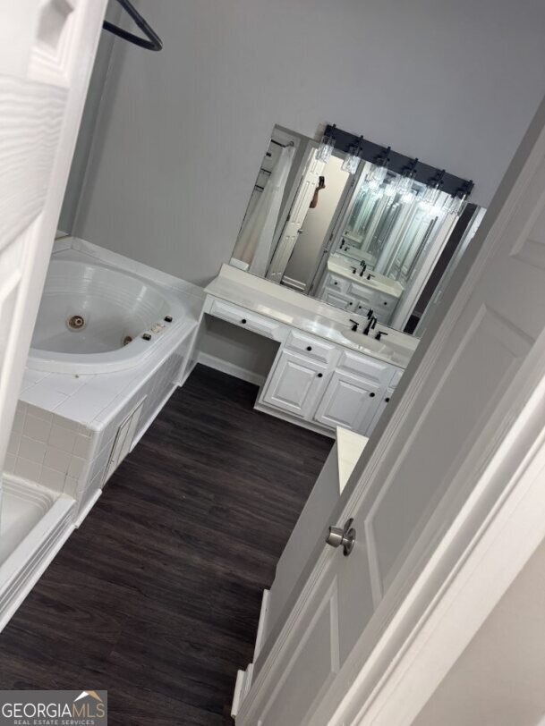 Building Photo - 2505 Oak Quarters