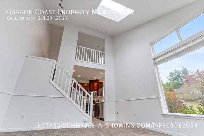 Building Photo - 4626 SE 51st St
