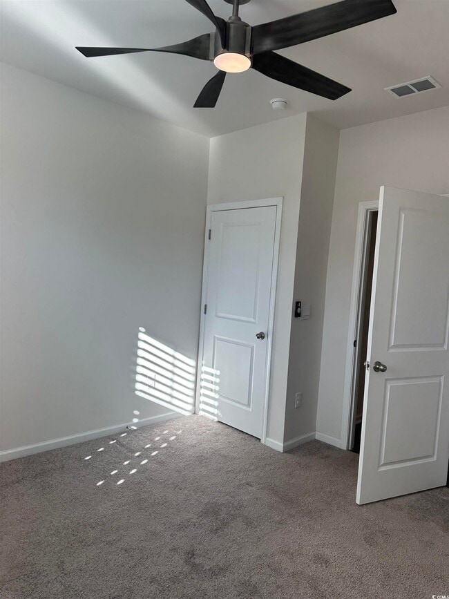 Building Photo - 3789 Bells Lk Cir