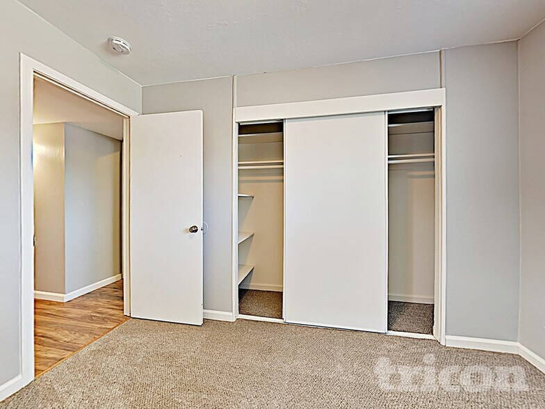 Building Photo - 1901 Georgina Dr