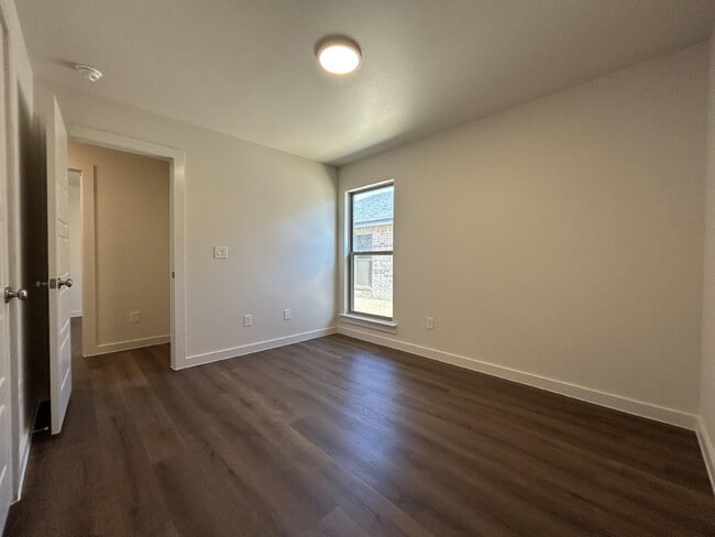 Building Photo - 7216 8th St