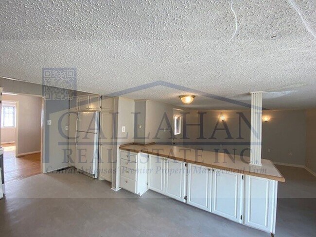 Building Photo - Park Hill Bungalow