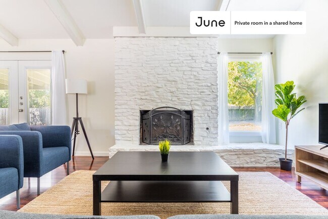 Building Photo - Room in Shared 4 bed/2 bath home