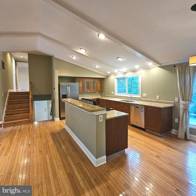 Building Photo - 2509 Foxcroft Way