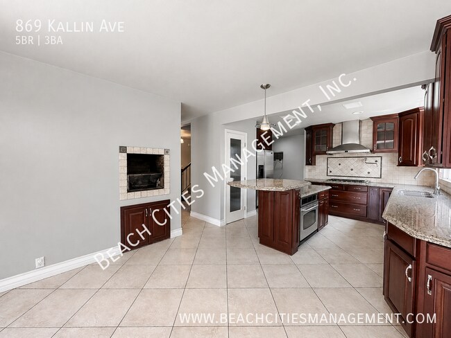 Building Photo - 869 E Kallin Way