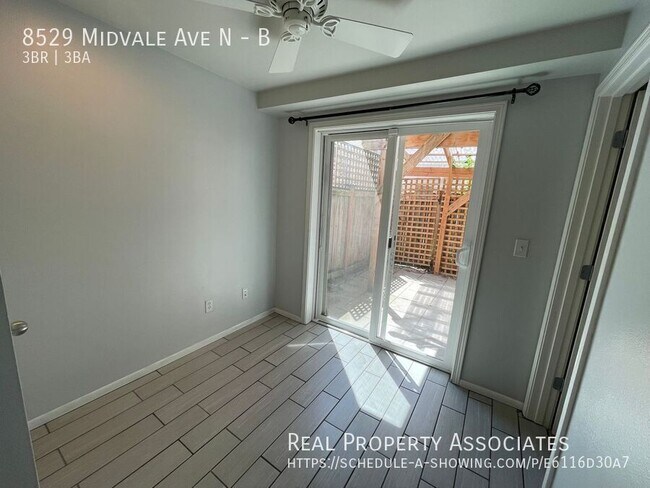 Building Photo - 8529 Midvale Ave N