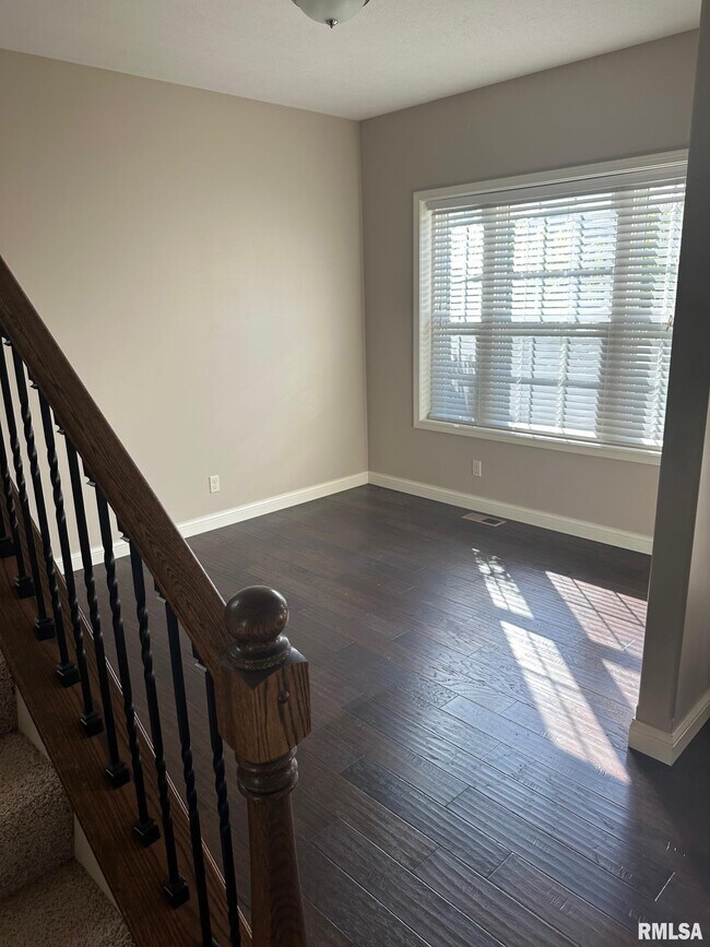 Building Photo - 11212 N Granite St