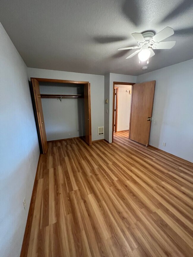 Building Photo - 2144 N 20th St