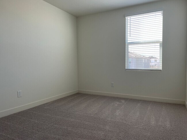 Building Photo - Southwest Las Vegas 2024 Gated Community Brand New Home ,Silverado Ranch  area