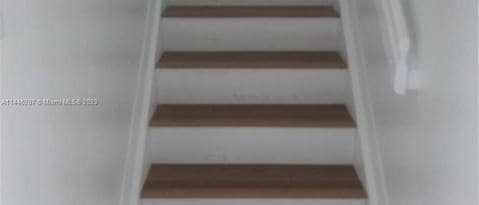 Building Photo - 638 E Mowry Ct