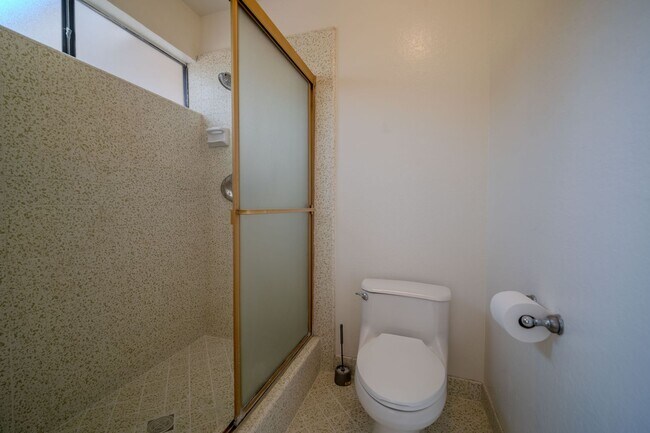 Building Photo - Fountain Valley Family home