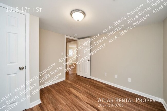 Building Photo - 1618 17th St